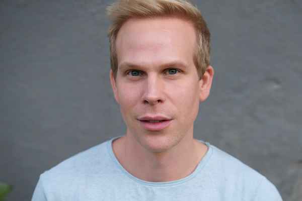 Rick Paul van Mulligen over theaterbelevenis Spraakmakers: “De verhalen van queer componisten doen ertoe”