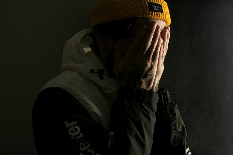 Daders lhbtiq+-geweld zijn bijna altijd jonge mannen