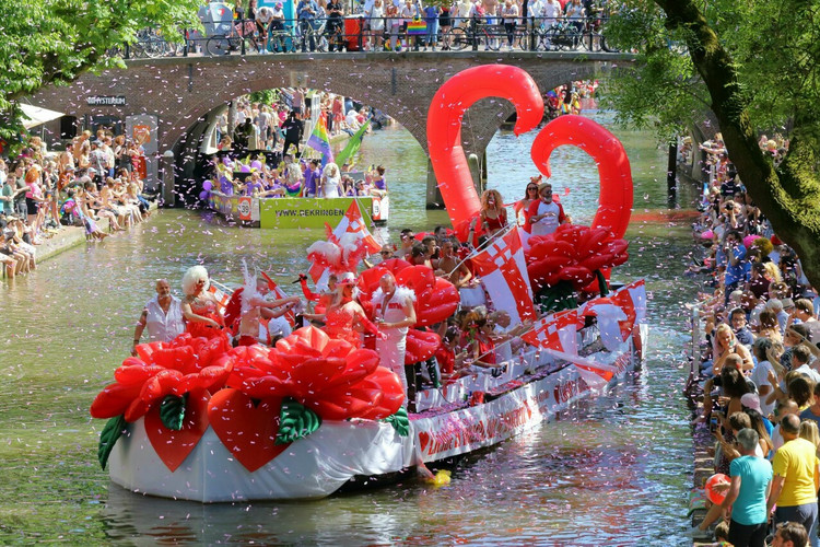 Noodkreet Utrecht Pride: feest dreigt in het water te vallen 
