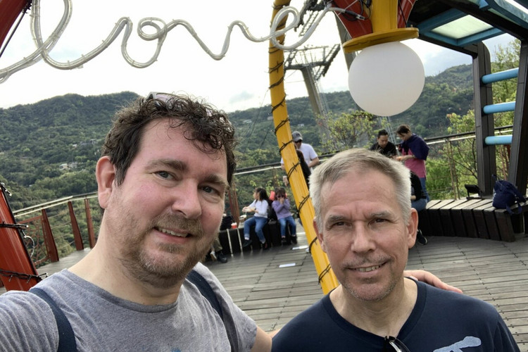 Arjen Barel maakte een emotionele voorstelling over het overlijden van zijn man