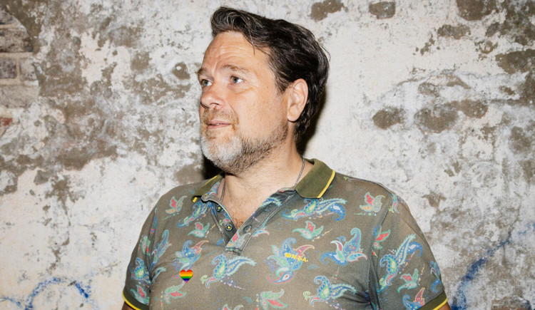 “Mijn coming-out betekende een breuk met zo'n beetje iedereen in mijn omgeving”