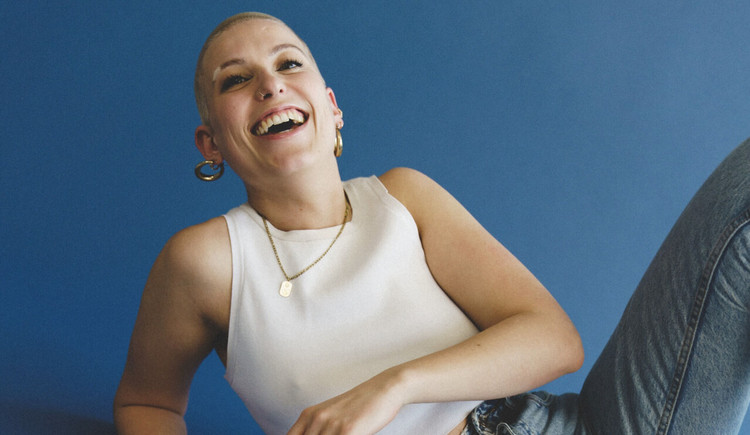 Popzangeres Bieke: “Ik hoor van luisteraars dat ze een film voor zich zien wanneer ze mijn muziek luisteren”
