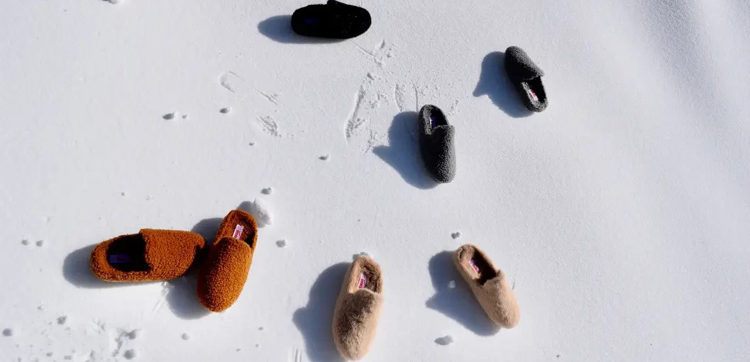 Nu cadeau bij een abonnement op Winq: slippers van Freedom Moses (tijdelijk voor 29,95 euro!)