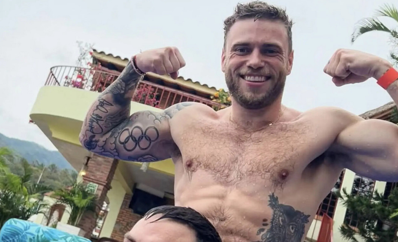 Gus Kenworthy over zijn dating-gedrag: “Ik heb vaker trio’s dan 1-op-1 seks”