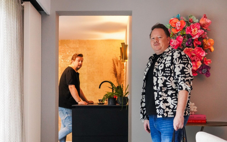 Binnenkijken in de bungalow van Ferdy en Michel