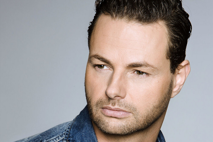 Stylist Fred van Leer over zijn eerste keer in een gaybar