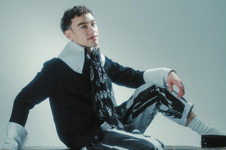 Olly Alexander: “Ze wilden dat ik mijn homoseksualiteit voor me hield toen ik doorbrak’