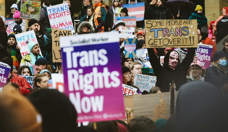 Queer en trans vluchtelingen uit Verenigde Staten krijgen geen asiel in Nederland: LGBT Asylum Support wil nieuwe beoordeling