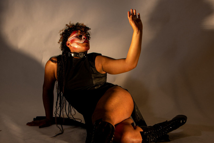 Dragtalent Angel Spiders: “Queer zijn is geen kwestie van doen, maar van zijn”