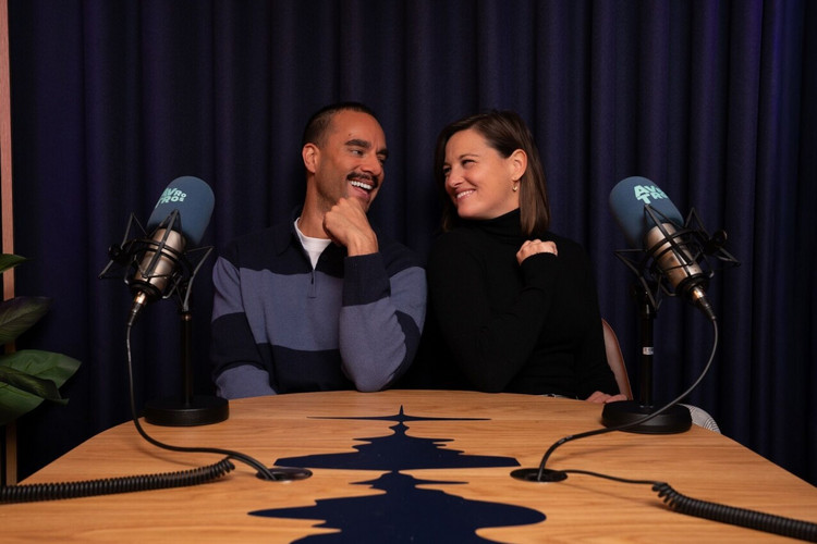 Freek Bartels en Brigitte Heitzer presenteren nieuwe podcast: “Ik hou níét van musical’