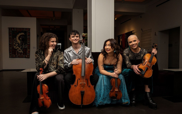 Queer toptalent tijdens de Strijkkwartet Biënnale Amsterdam: “De vreugde spat ervan af”