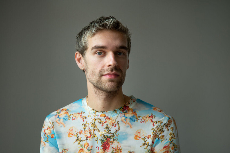 Presentator Ridder van Kooten over zijn eerste keer in een gaybar