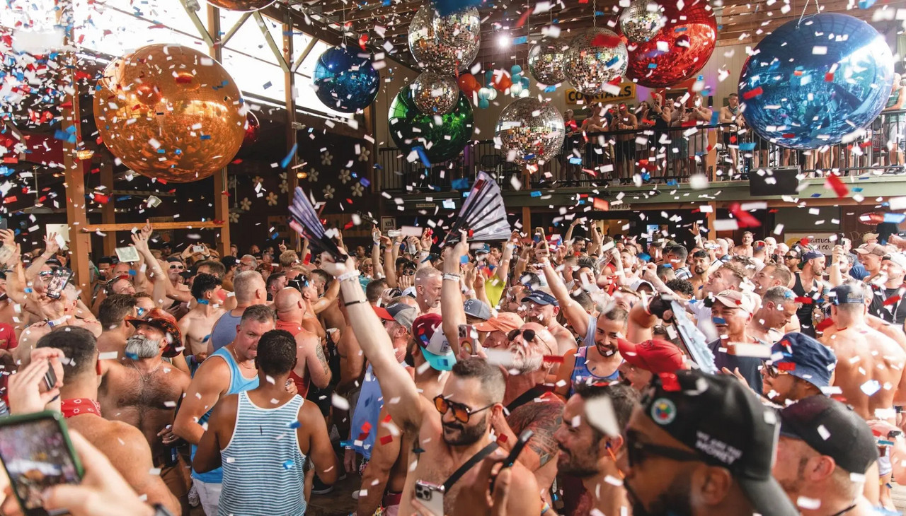 Nu cadeau bij een abonnement op Winq: de LGBTQ+ reisgids