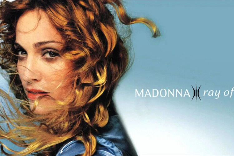 Producent van Madonna’s Ray of Light, William Orbit: “Ik heb een vervolg op de plank liggen, maar Madonna wil niet”
