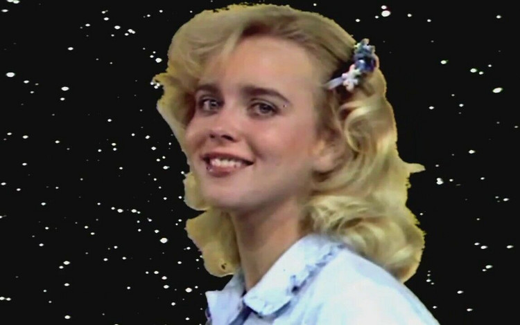 Lekkere muziek: ‘Praise You’, ‘Love You Tender’ en andere video’s met heerlijk maffe dansjes