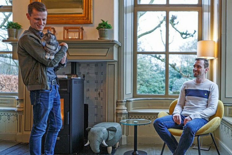 Binnenkijken in de boerderij van Miquel en Quintijn in het Groningse Schildwolde