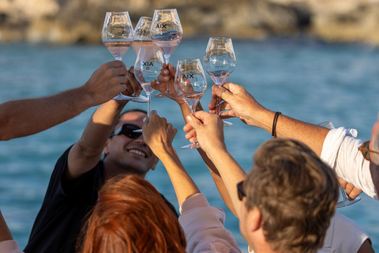 AIX Rosé lanceert zomerplaylist Sea, AIX and Sun