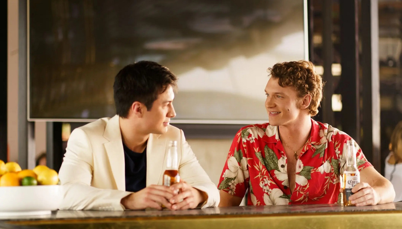Heated Rivalry: bloopers en deleted scenes, de nieuwe cast en een mooi gebaar van schrijfster Rachel Reid