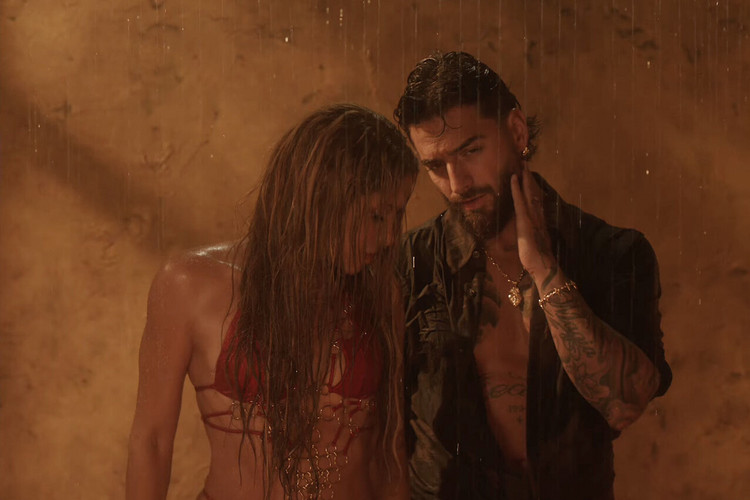Nieuwe muziek: Maluma en Shakira zijn kletsnat en Alicia Keys zingt Donna Summers ‘I Feel Love’